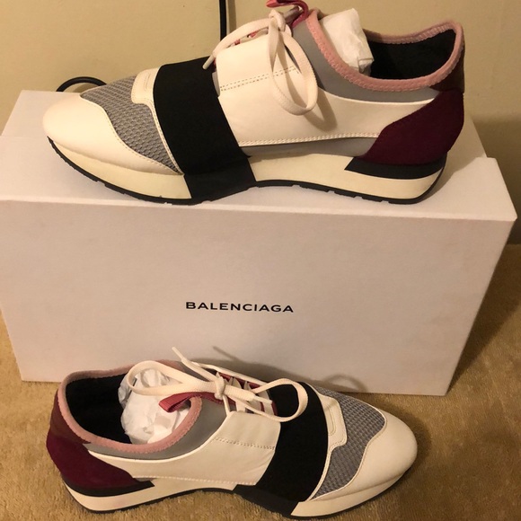 Women Balenciaga Sneakers - Picture 2 of 7